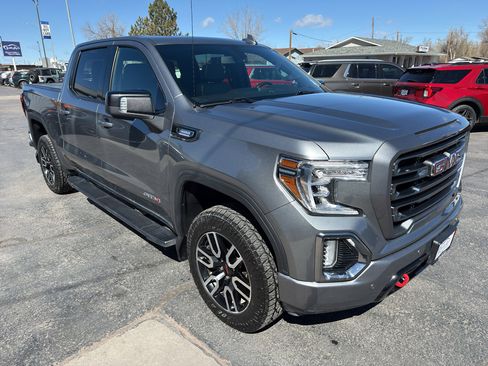 Used 2020 GMC Sierra 1500 AT4 w/ AT4 Premium Package AWD/4WD image 4
