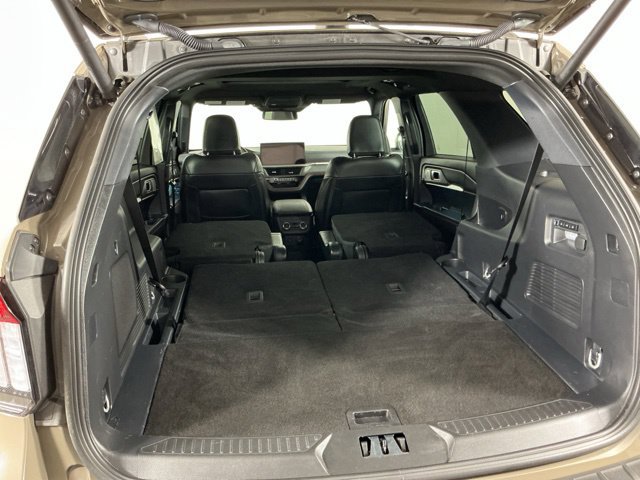 Used 2026 Ford Explorer ST w/ Sun And Sound Package AWD/4WD image 35