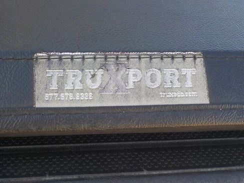 Used 2015 Toyota Tacoma 4x4 Double Cab w/ TRD Off-Road Package image 40