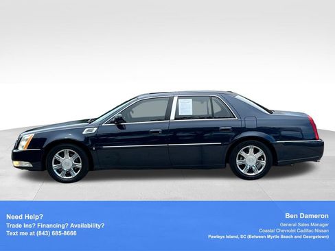 Used 2006 Cadillac DTS w/ Sun And Sound Package FWD image 16