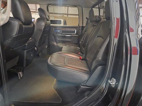 Used 2015 RAM 2500 Laramie w/ Black Appearance Group image 42