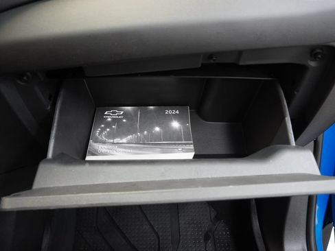 Used 2024 Chevrolet Equinox LT w/ LPO, Floor Liner Package FWD image 40