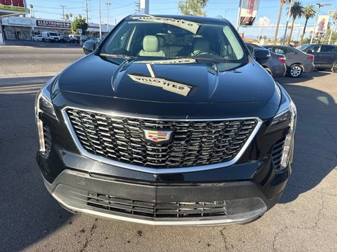 Used 2023 Cadillac XT4 Premium Luxury AWD/4WD image 3