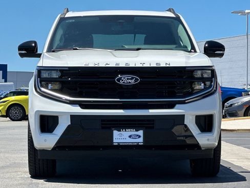 New 2027 Ford Expedition Max Platinum w/ Driver's Package AWD/4WD image 8