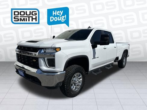 Used 2022 Chevrolet Silverado 2500 LT w/ Fleet Comfort Package AWD/4WD image 3