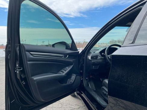 Used 2022 Honda Accord Sport image 10