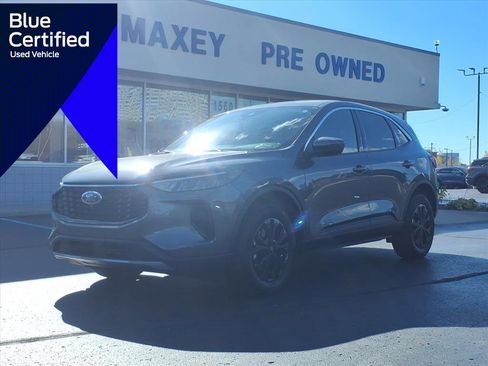 Used 2023 Ford Escape Active w/ Tech Pack #2 AWD/4WD image 1