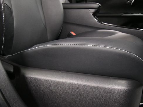 Certified 2022 Toyota Prius Prime XLE image 24