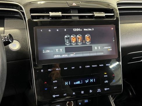 Used 2022 Hyundai Tucson Limited image 42