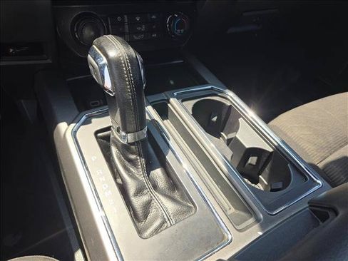 Used 2017 Ford F150 XLT w/ Equipment Group 302A Luxury AWD/4WD image 15