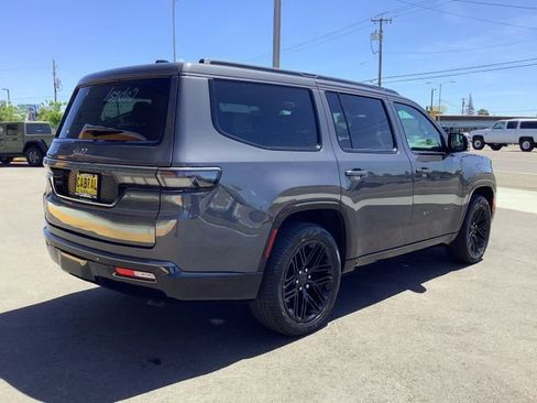 New 2026 Jeep Grand Wagoneer Limited AWD/4WD image 36