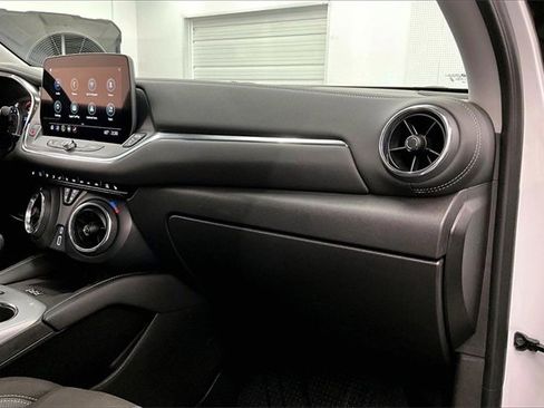 Used 2024 Chevrolet Blazer LT w/ Convenience Package image 16