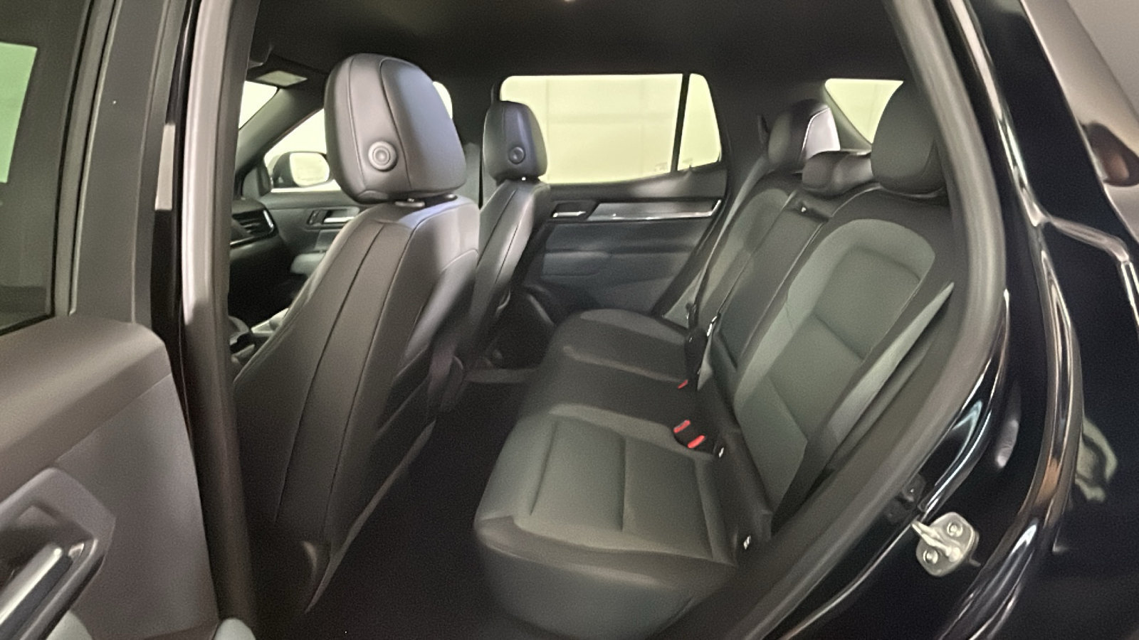 New 2026 GMC Terrain AT4 w/ Technology Package II AWD/4WD image 31