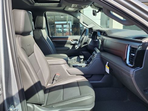 New 2026 GMC Sierra 1500 Denali w/ Denali Reserve Package image 39