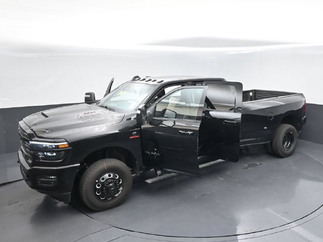 New 2026 RAM 3500 Laramie AWD/4WD image 55
