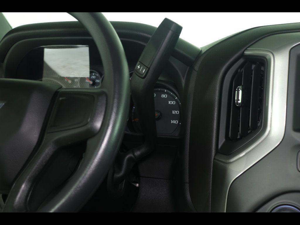 Certified 2026 Chevrolet Silverado 2500 Custom w/ Custom Value Package AWD/4WD image 29