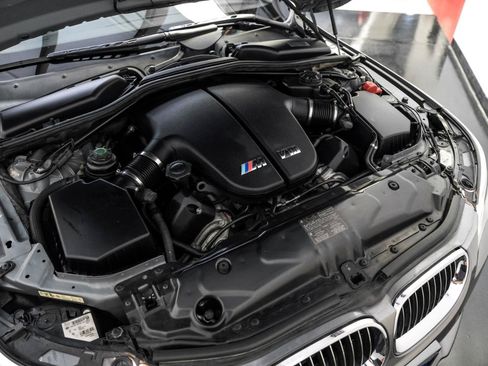 Used 2010 BMW M5 RWD image 46