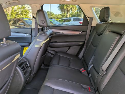 Used 2017 Cadillac XT5 Premium Luxury w/ Driver Assist Package image 13