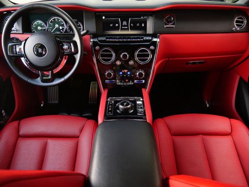 Used 2021 Rolls-Royce Cullinan AWD/4WD image 4