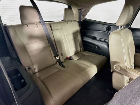 Used 2019 Honda Pilot Touring image 37