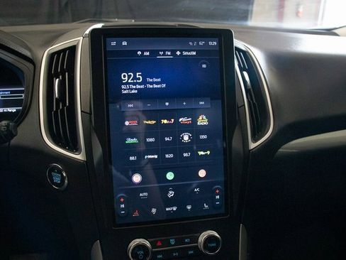 Used 2024 Ford Edge SEL image 32