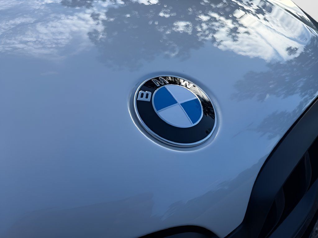 New 2027 BMW X6 xDrive40i w/ Executive Package AWD/4WD image 28