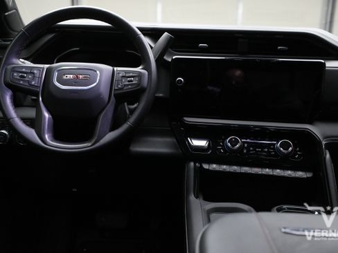 Used 2025 GMC Sierra 2500 AT4X AWD/4WD image 20