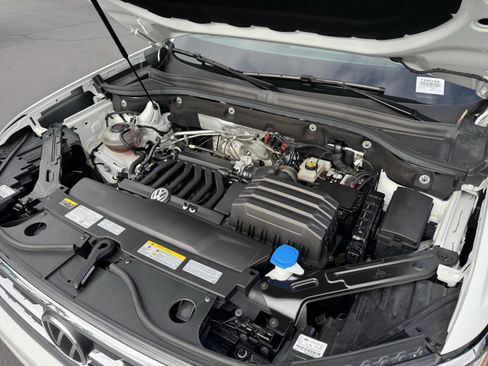 Certified 2022 Volkswagen Atlas SE w/ Panoramic Sunroof Package image 40