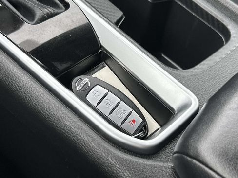 Used 2023 Nissan Sentra SV FWD image 29