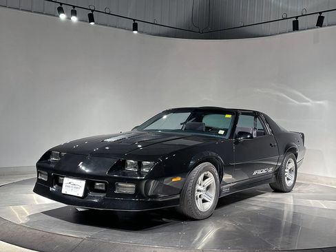 Used 1988 Chevrolet Camaro LT RWD image 2