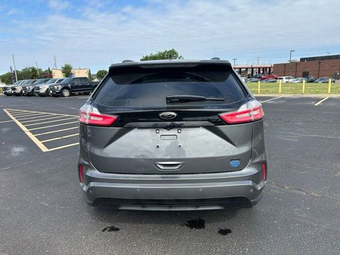Used 2022 Ford Edge SE w/ Black Appearance Package AWD/4WD image 8