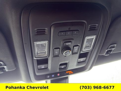 Used 2021 Chevrolet Tahoe Premier w/ Premium Package AWD/4WD image 17