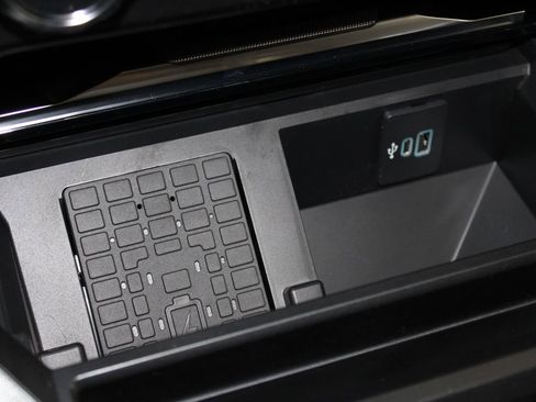 New 2026 Ford F250 Platinum image 50