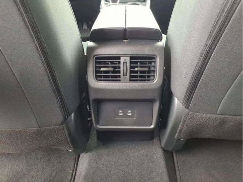 Certified 2026 Nissan Rogue SV FWD image 13