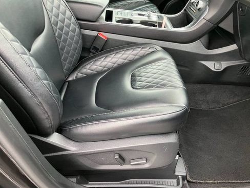 Used 2024 Ford Edge Titanium AWD/4WD image 15