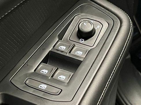 New 2026 Volkswagen Atlas Cross Sport SEL Premium R-Line AWD/4WD image 19