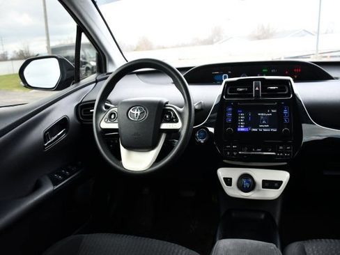 Used 2018 Toyota Prius Two w/ Prius Two Safety Plus Package image 18