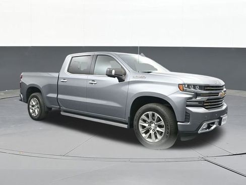 Used 2019 Chevrolet Silverado 1500 High Country w/ Technology Package AWD/4WD image 1