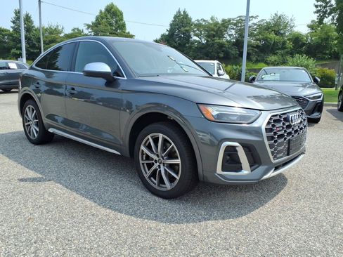 Used 2022 Audi SQ5 Premium Plus w/ Premium Plus Package AWD/4WD image 4