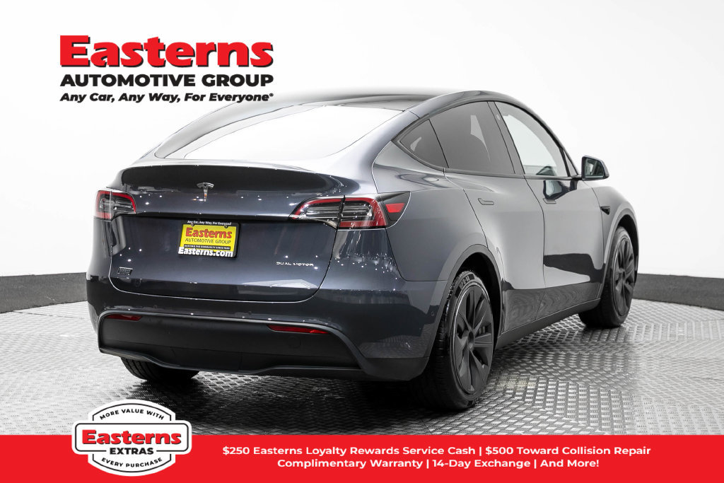 Used 2022 Tesla Model Y Long Range AWD/4WD image 31