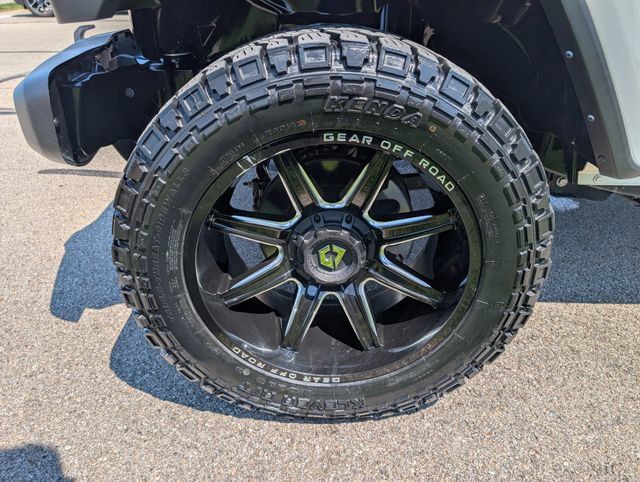 Used 2022 Jeep Gladiator Sport AWD/4WD image 24