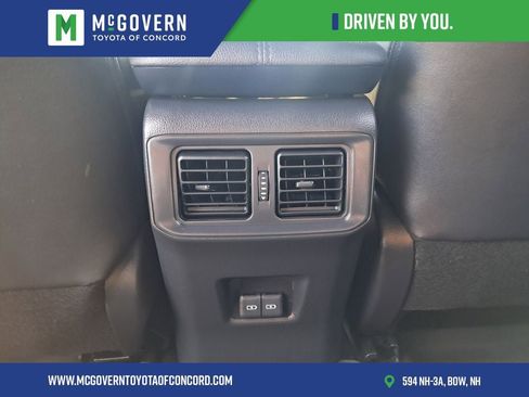 Used 2025 Toyota RAV4 XSE w/ Advanced Technology Package AWD/4WD image 22