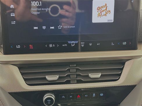 New 2026 Ford Explorer Active w/ Active Comfort Package image 16