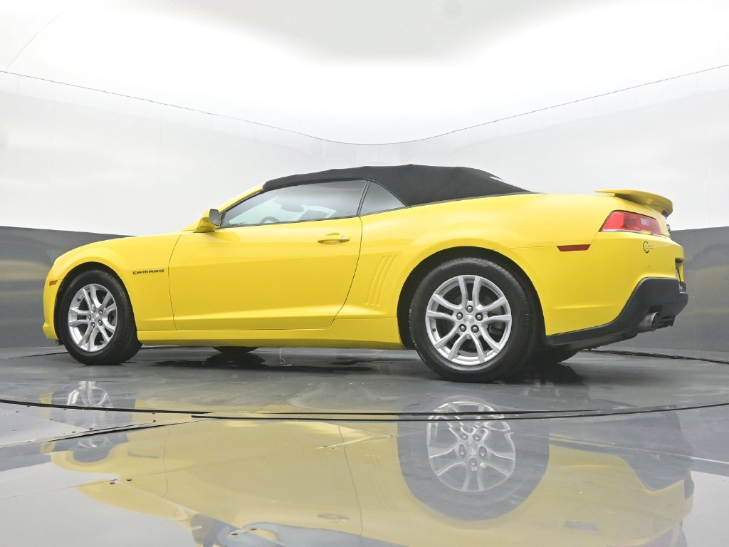 Used 2015 Chevrolet Camaro LT RWD image 49