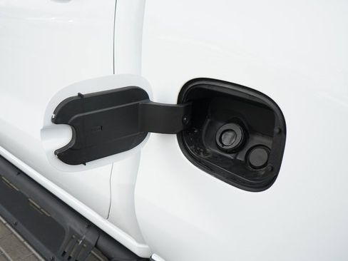 Used 2026 Chevrolet Silverado 1500 LT Trail Boss w/ LT Trail Boss Premium Package image 11