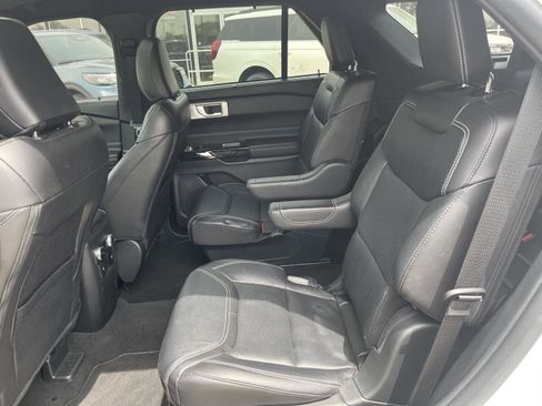 Used 2023 Ford Explorer ST w/ Equipment Group 401A AWD/4WD image 15