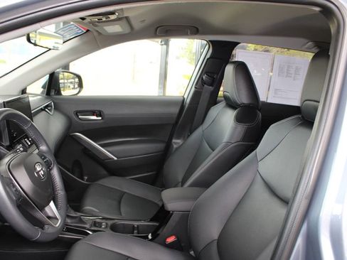 Certified 2023 Toyota Corolla Cross XLE w/ Black Badges Package (TMS) AWD/4WD image 7