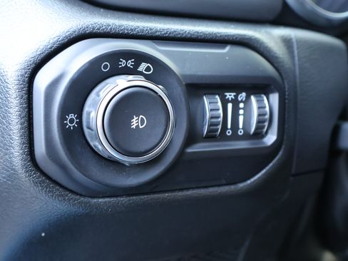 Used 2022 Jeep Wrangler Unlimited Sport AWD/4WD image 21