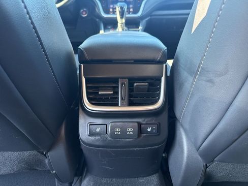 Used 2022 Subaru Outback Limited image 26