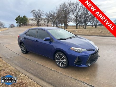 Used 2017 Toyota Corolla SE image 1